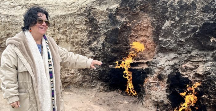 Beste Serim Erbak: Qardaş Azərbaycan – Gobustan