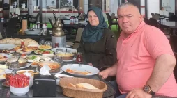 Eşi tarafından bıçaklanarak ağır yaralanan 6 çocuk annesi yaşam savaşını kaybetti..